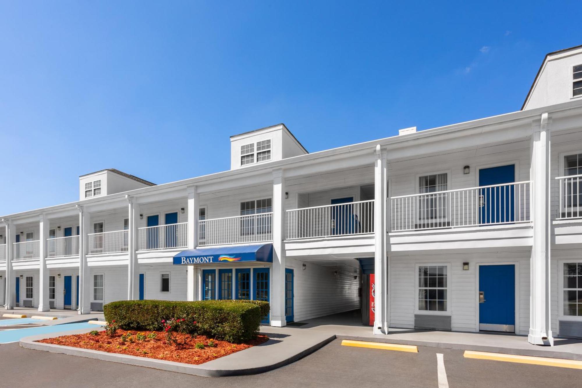 Hotel Baymont By Wyndham Brunswick Ga Exterior foto